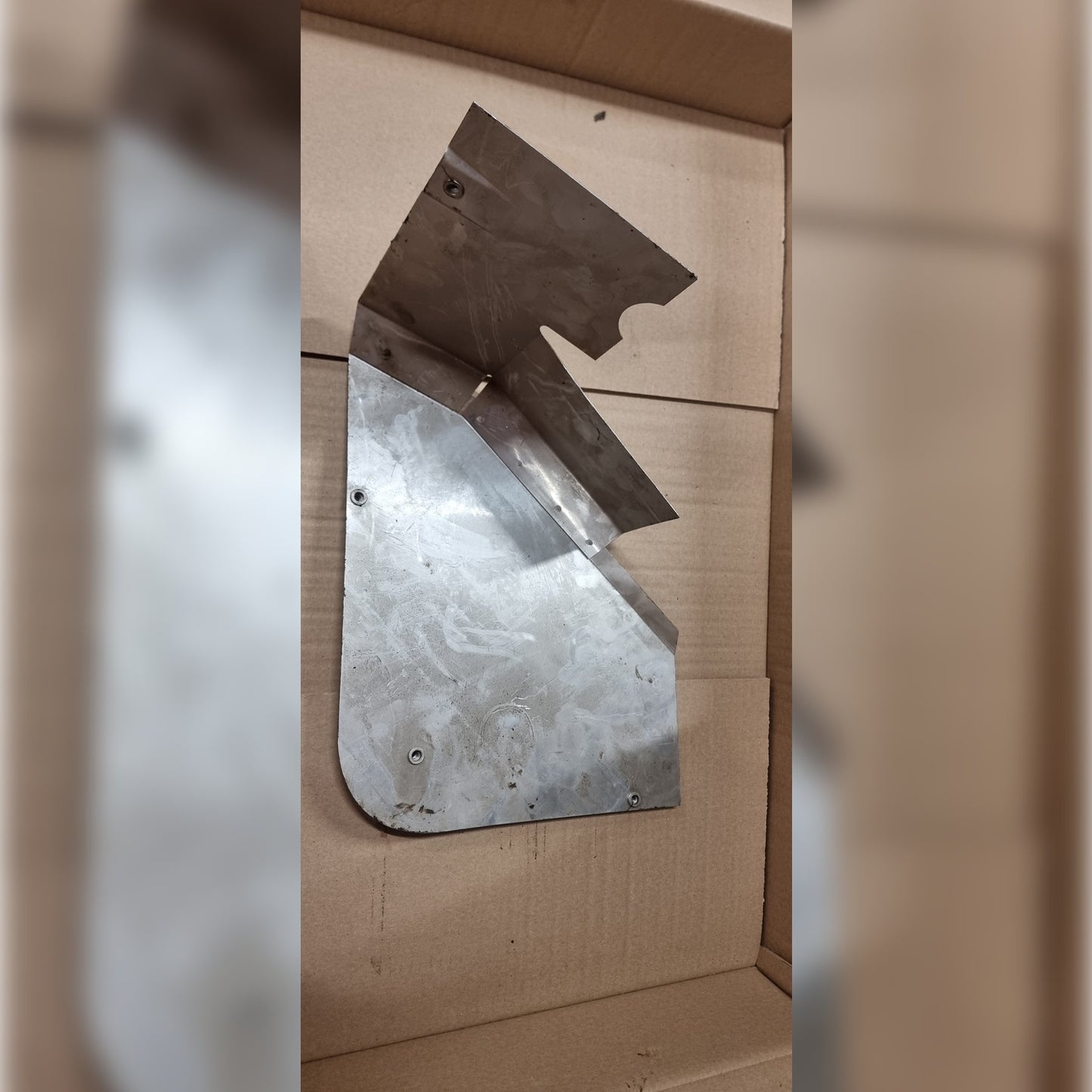 Unimog 406 Hitzeschutzblech NEU