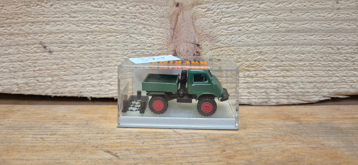 Brekina Unimog 402 Froschauge