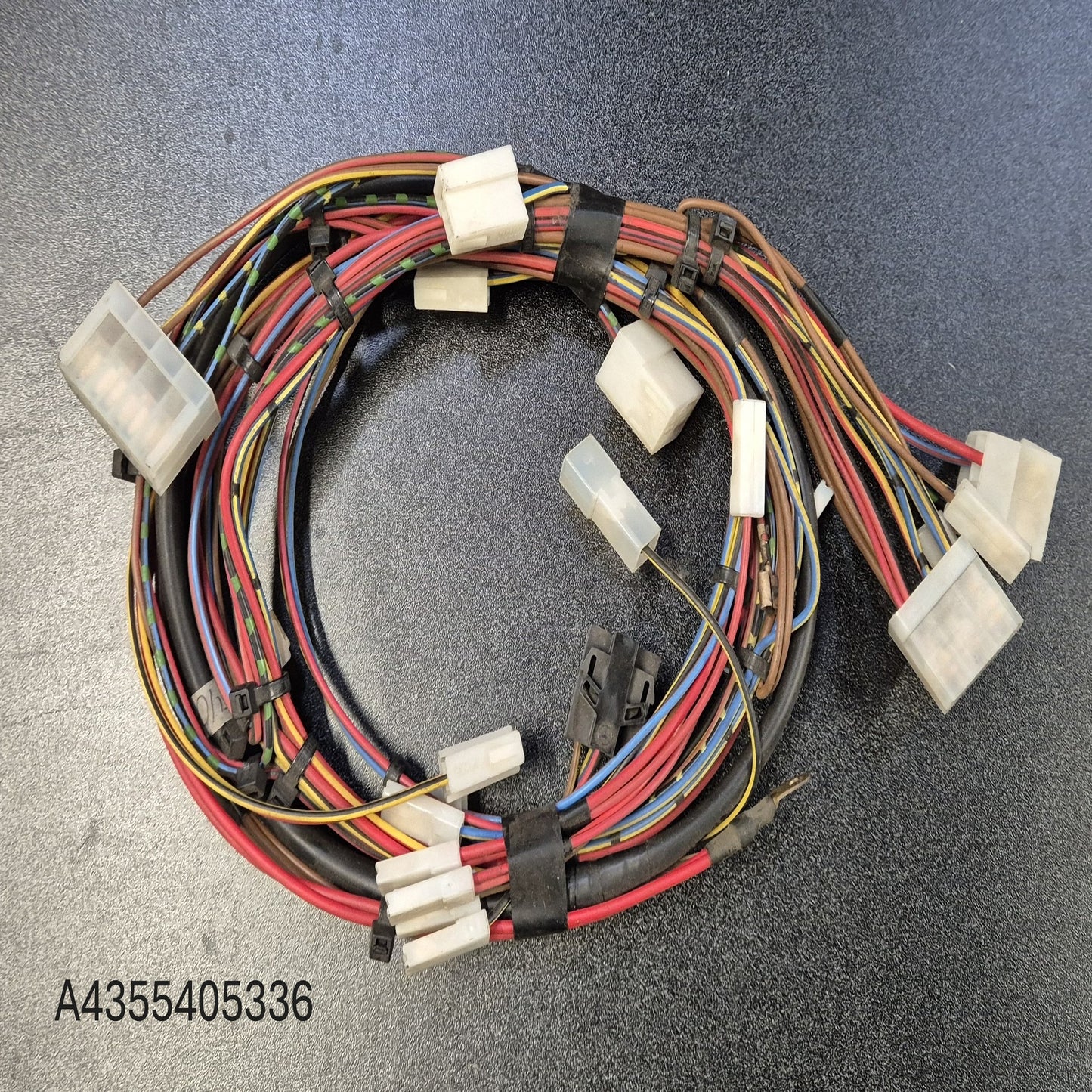 Unimog Elektrische Leitung Armaturenbrett - A4355405336