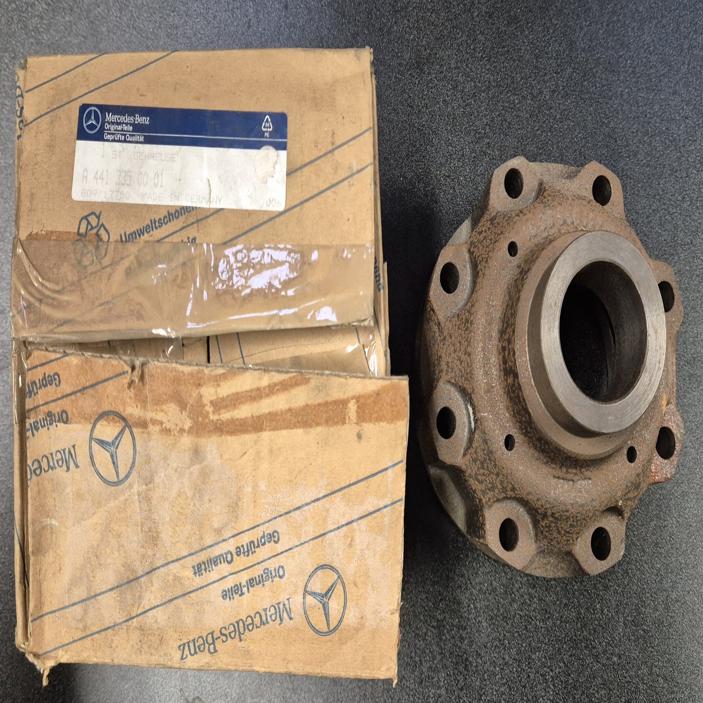 MB Trac Gehäuse Hinterachse - A4413350001