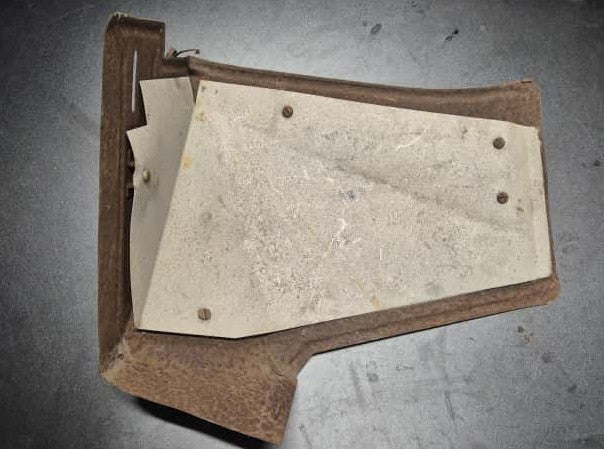 Motorabdeckung innen Unimog 411