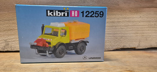 Kibri Unimog mit Gülleverteiler