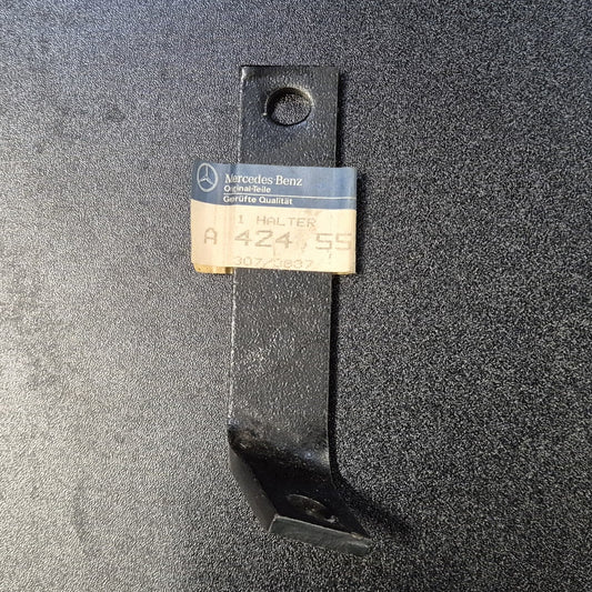 Unimog Halter zu Auspuff  - A4245515640