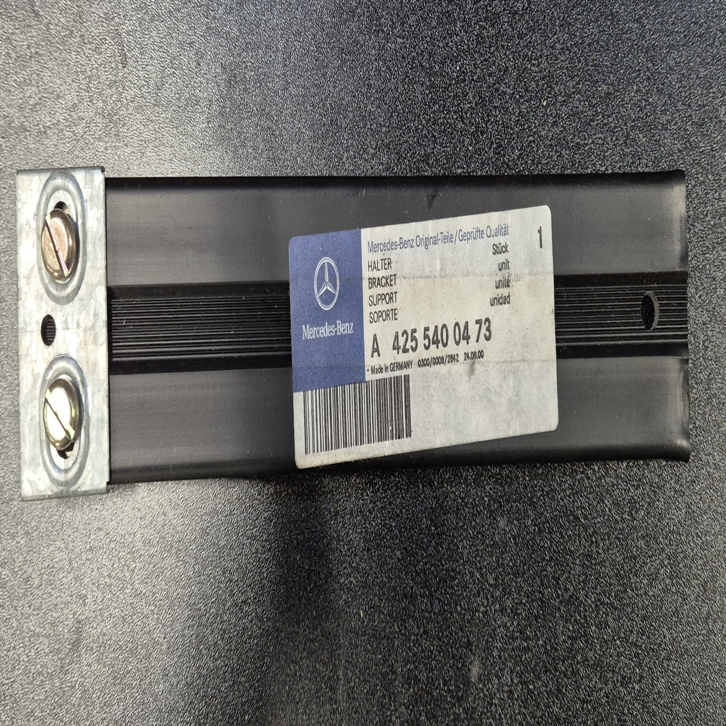 Unimog Halter für Rückstrahler- A4255400473