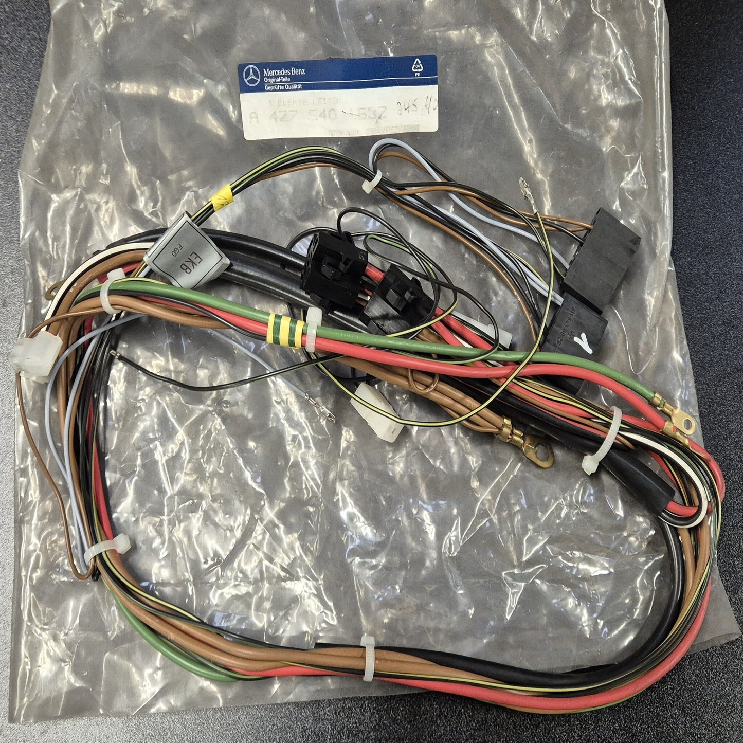 Unimog Leitungssatz Beheizbare Frontscheibe - A4275401632