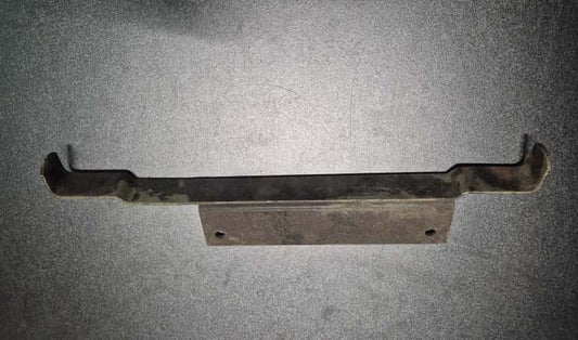 Unimog 421-406 Halter für Verbandskasten