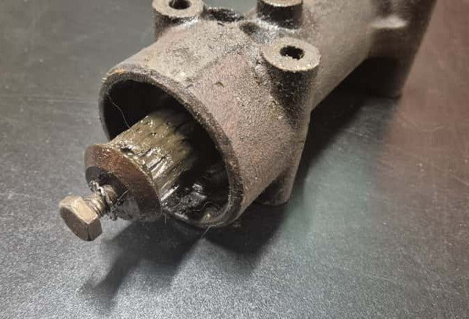 Unimog, MB Trac Lagerbock Zapfwelle